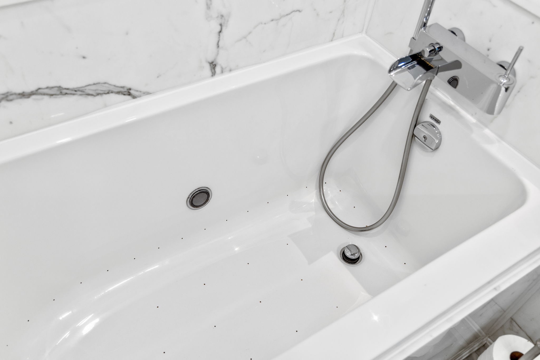 Toronto property showcase — delivered property photograph 24