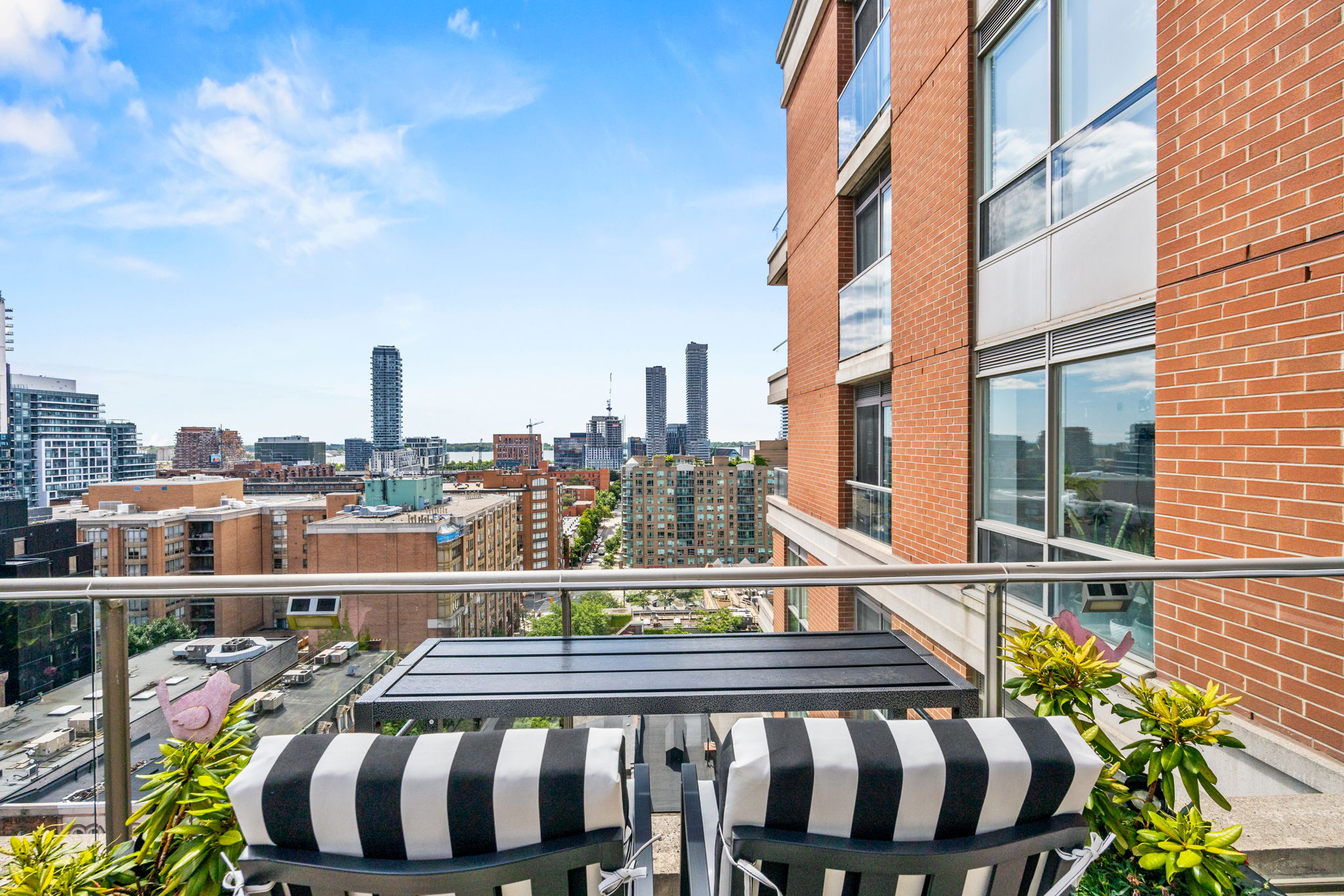 Toronto property showcase — delivered property photograph 46