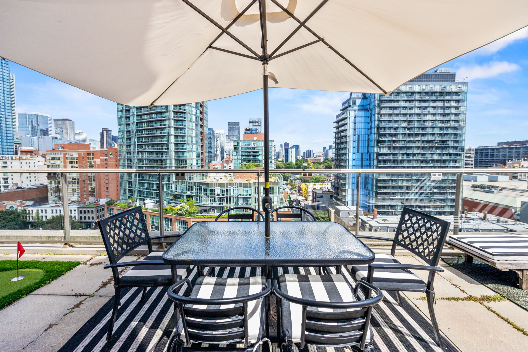 Toronto property showcase — delivered property photograph 54