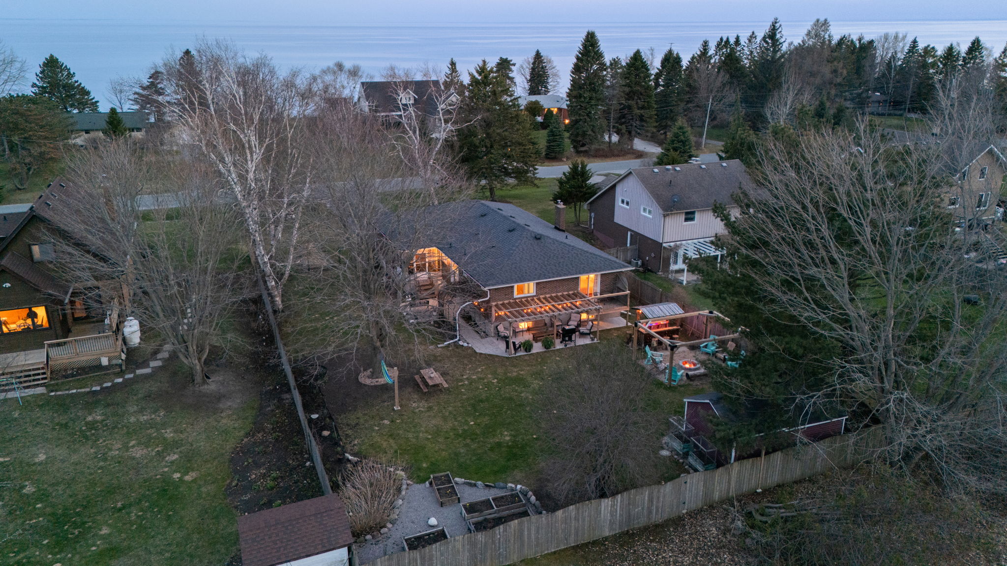 Photo 12