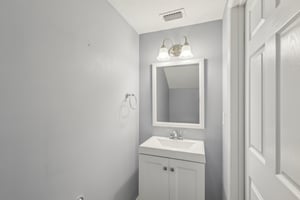 Nelson Ln-0805-016.jpg