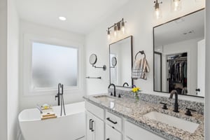 Heritage Dr-2905-053.jpg