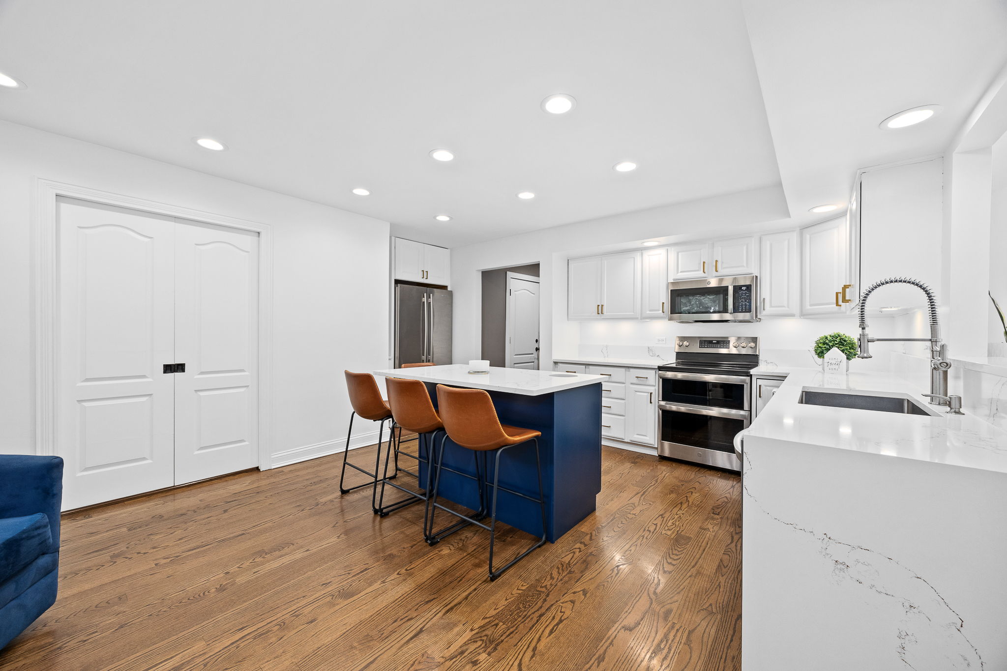 Kitchen-pantry view-Logan