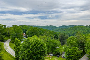  Photo 40
