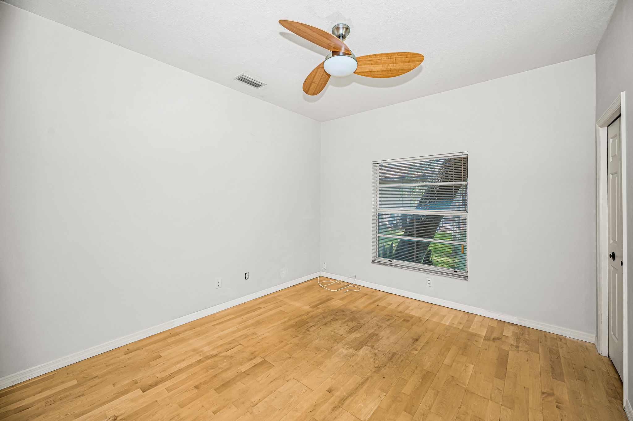Bedroom4