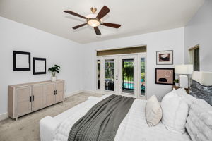 Primary Bedroom1b