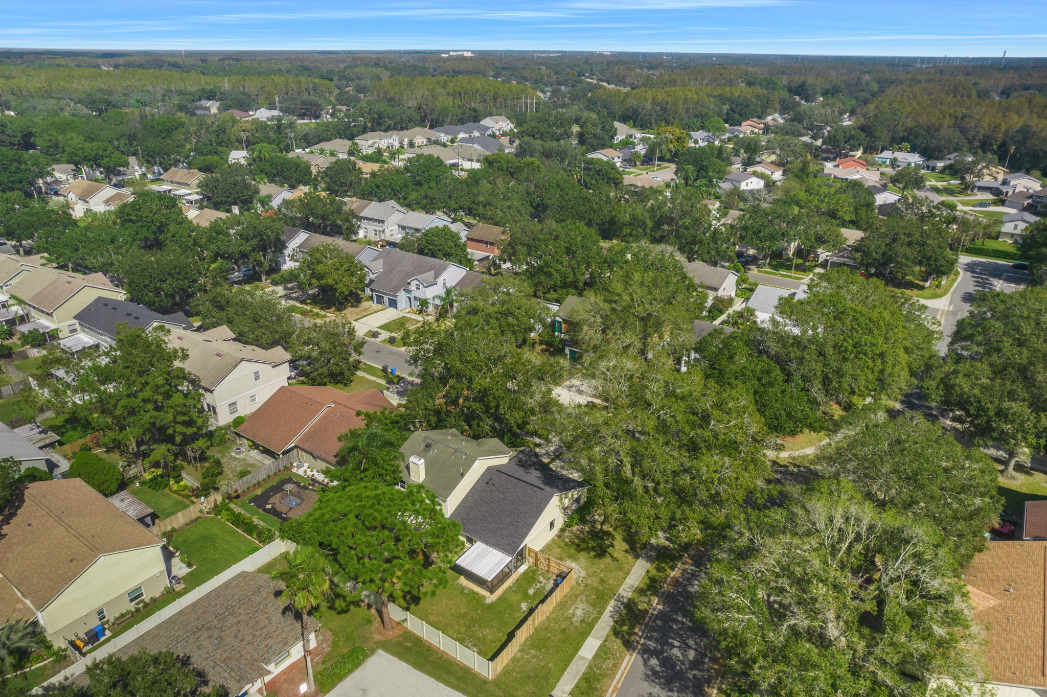16802 Stanza Ct, Tampa, FL 33624, USA Photo 5