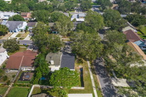 16802 Stanza Ct, Tampa, FL 33624, USA Photo 3