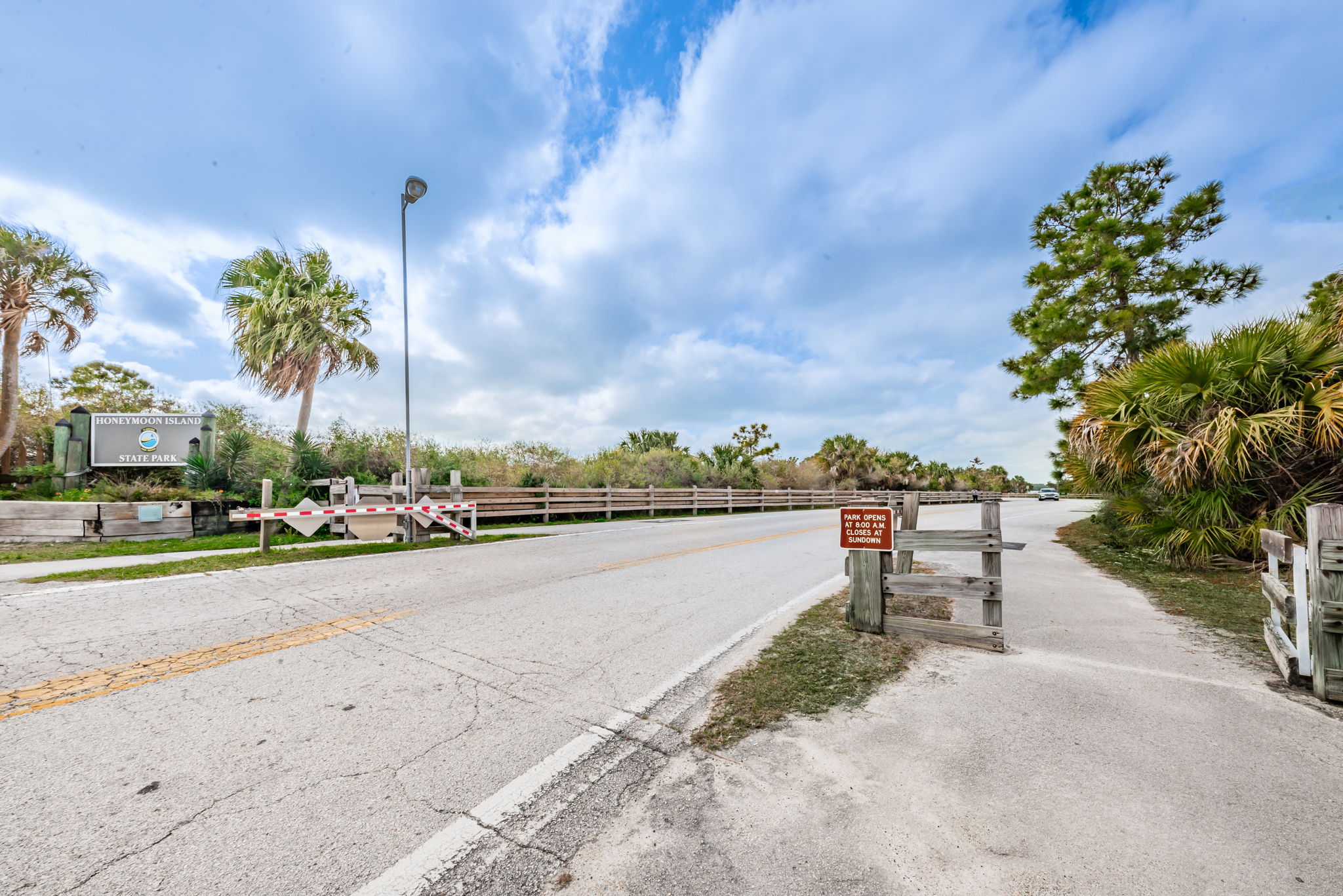 25-Honeymoon Island Entrance