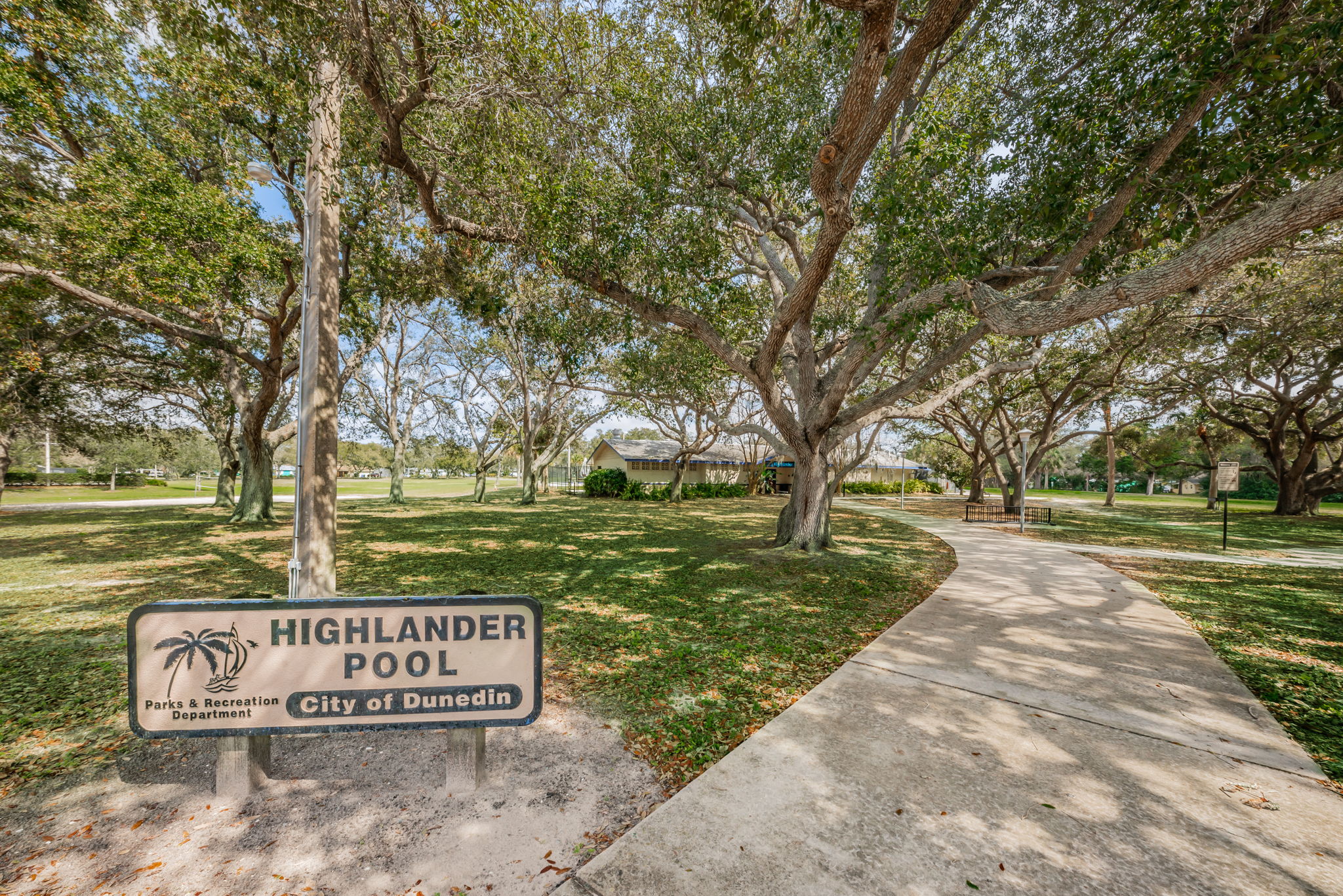 90-Highlander Park Pool