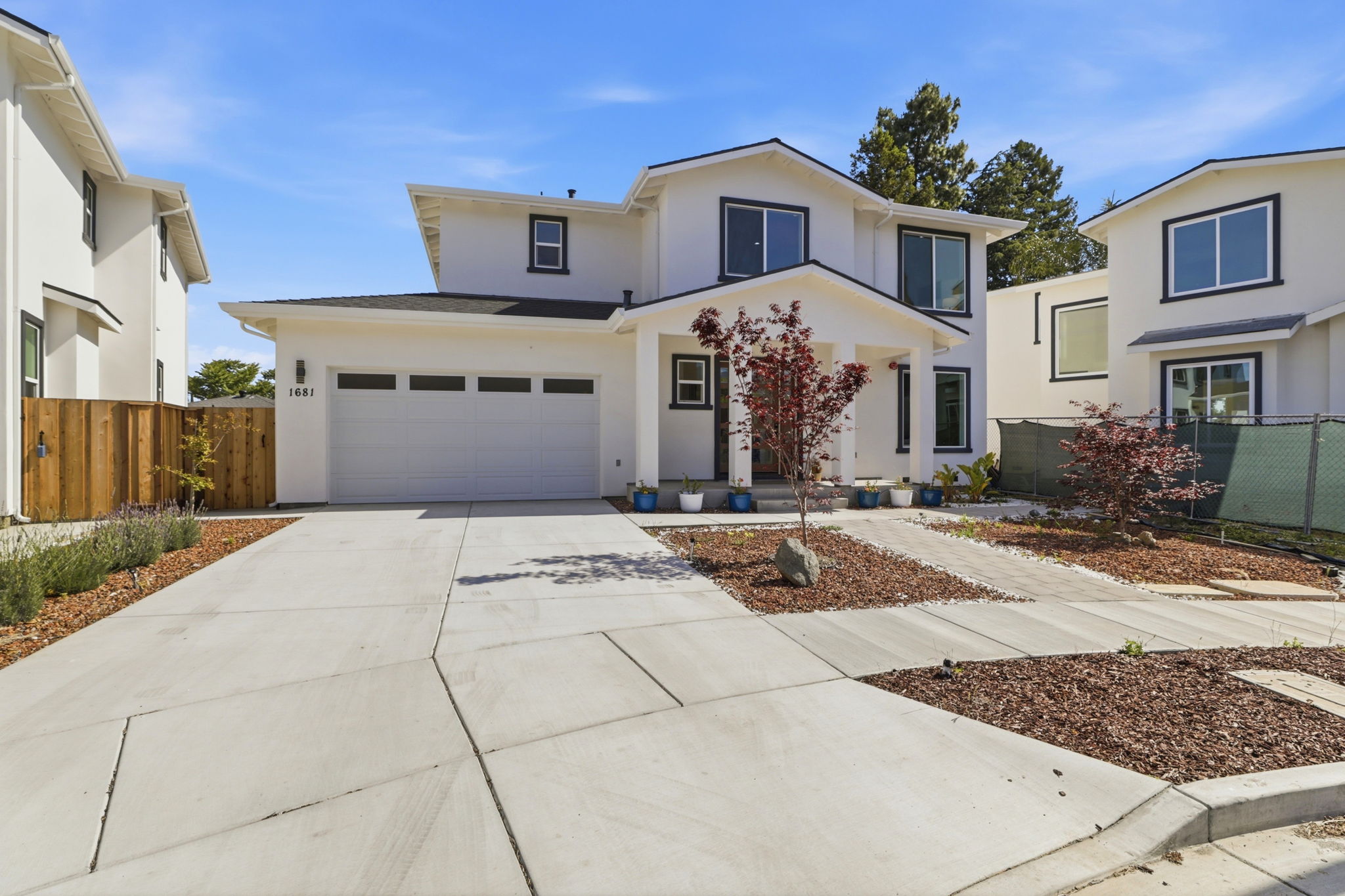 002_F8_1681 Zinnia Ln