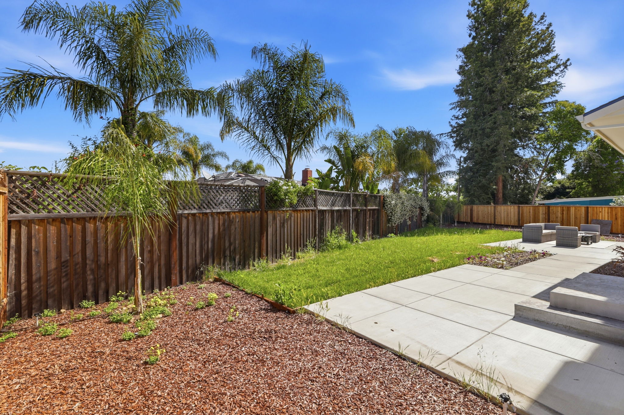 044_F8_1681 Zinnia Ln