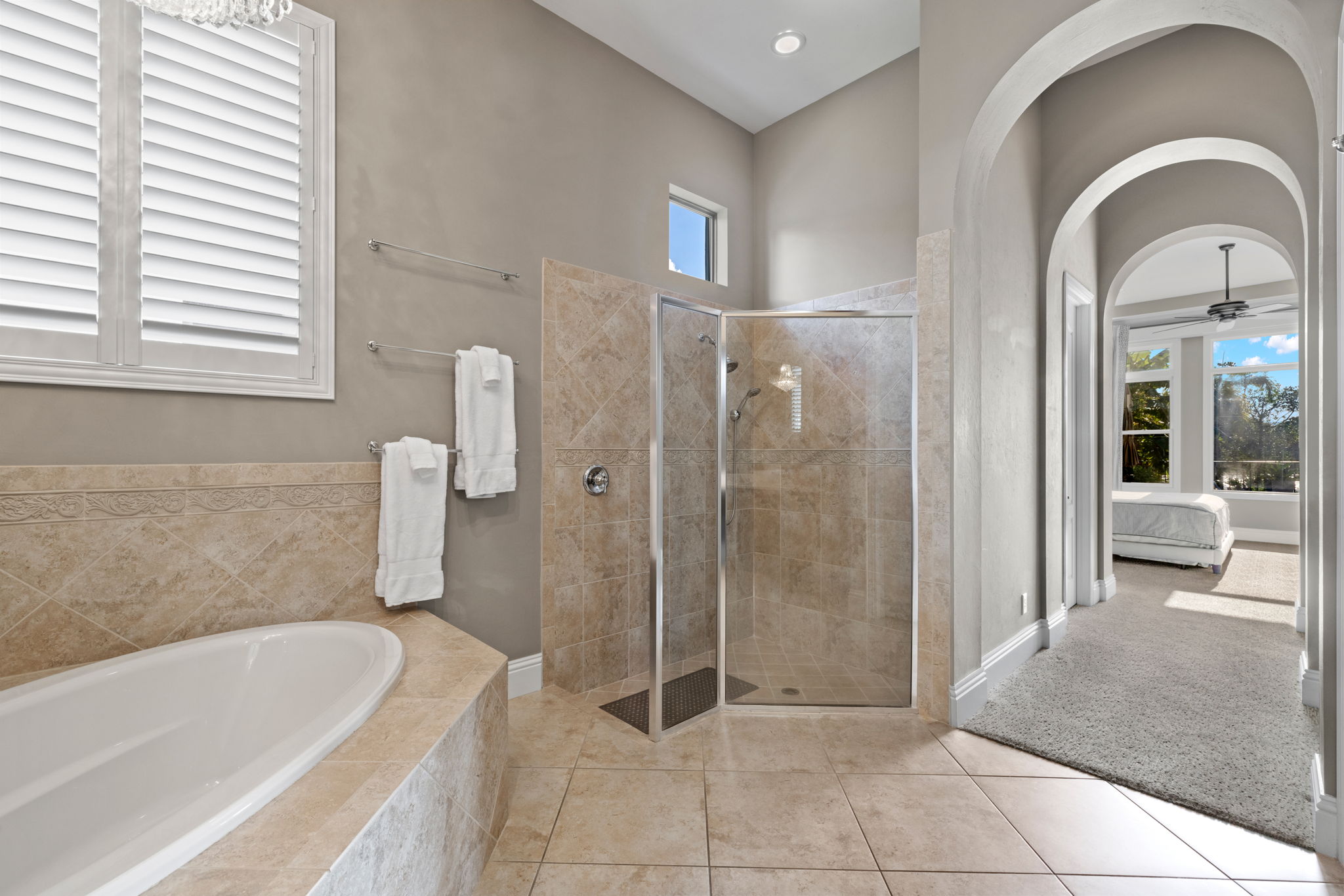 Primary Bathroom (2)