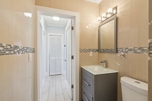 NE 124th Ln-S2603-029.jpg