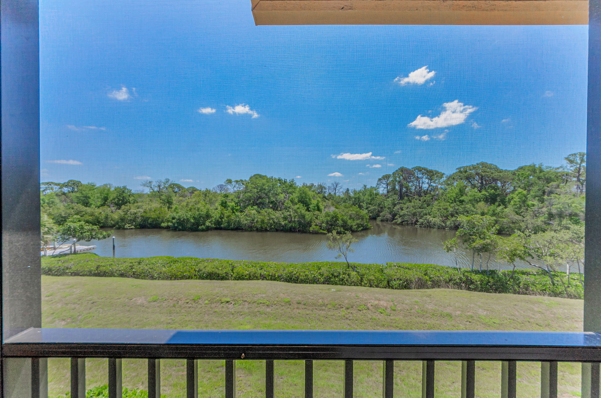 Balcony3