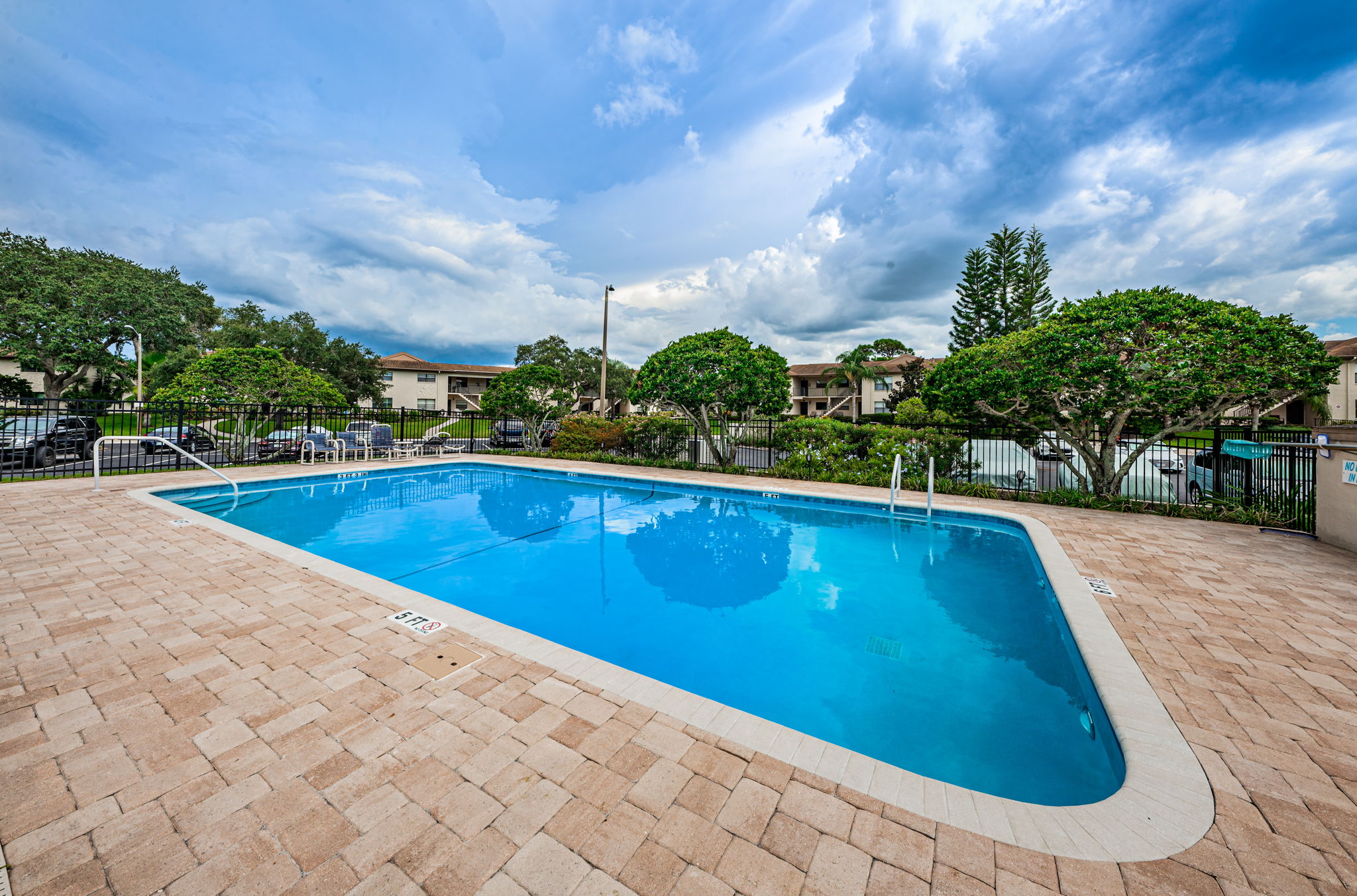 28-Pool