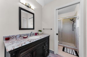 Master Bathroom1a