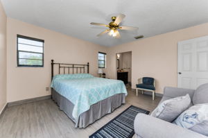 Master Bedroom1c
