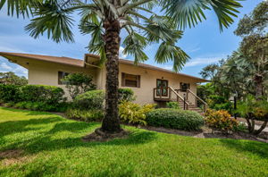 4-Clubhouse