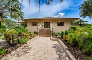 5-Clubhouse Entry