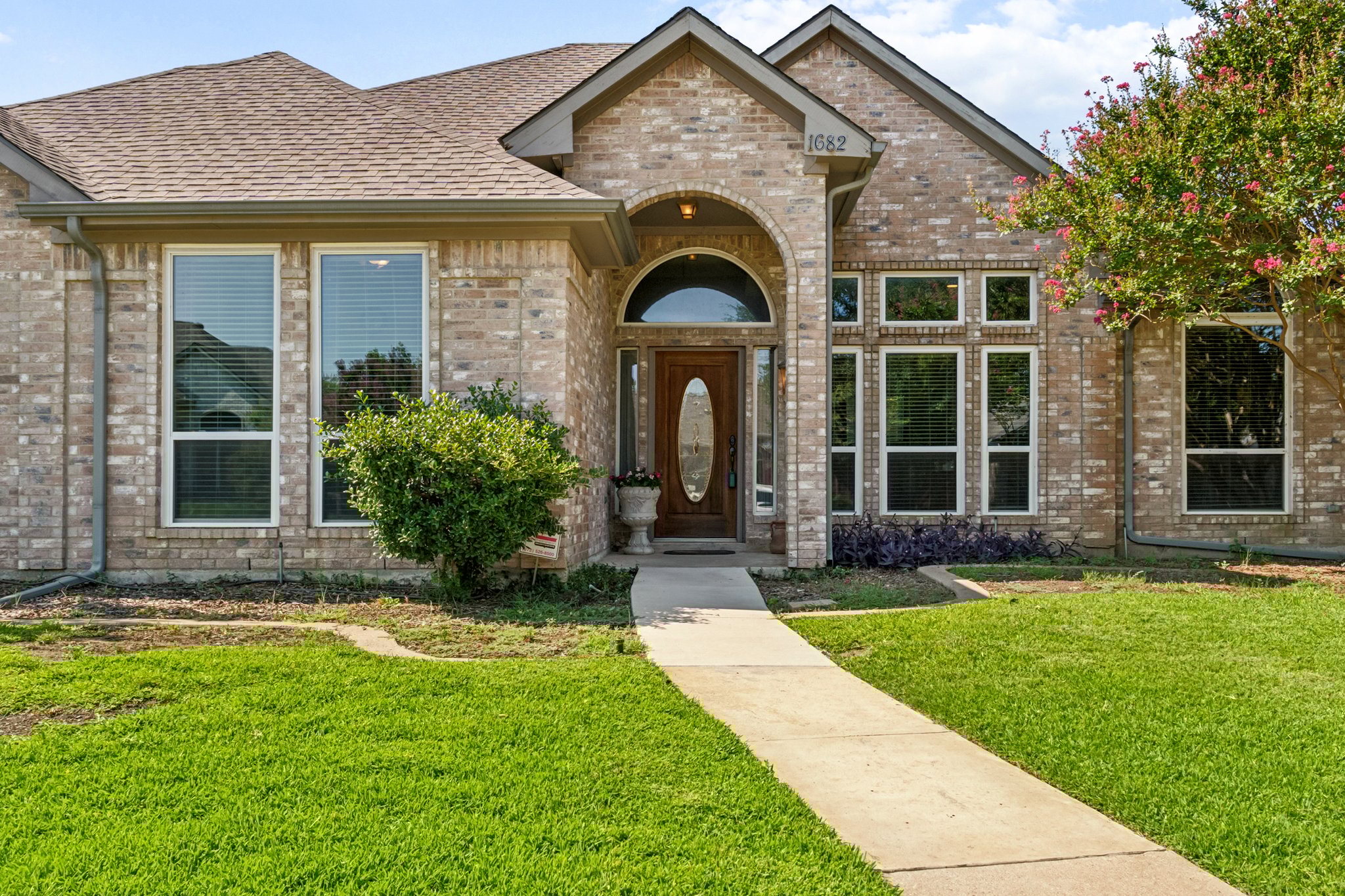 3435 - 1682 Shannon Dr, Lewisville, TX 75077 02.jpg