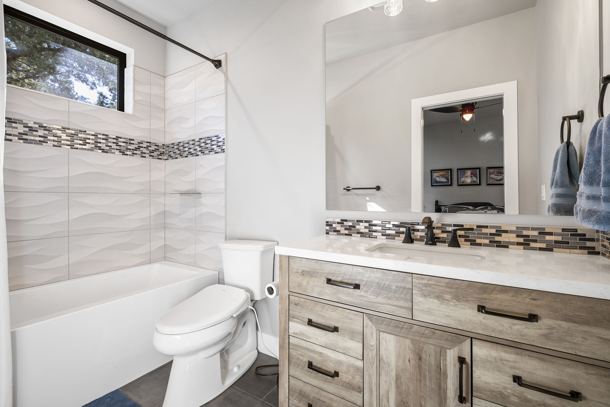  Photo 45