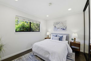 027_F8_1683 Hyacinth Ln