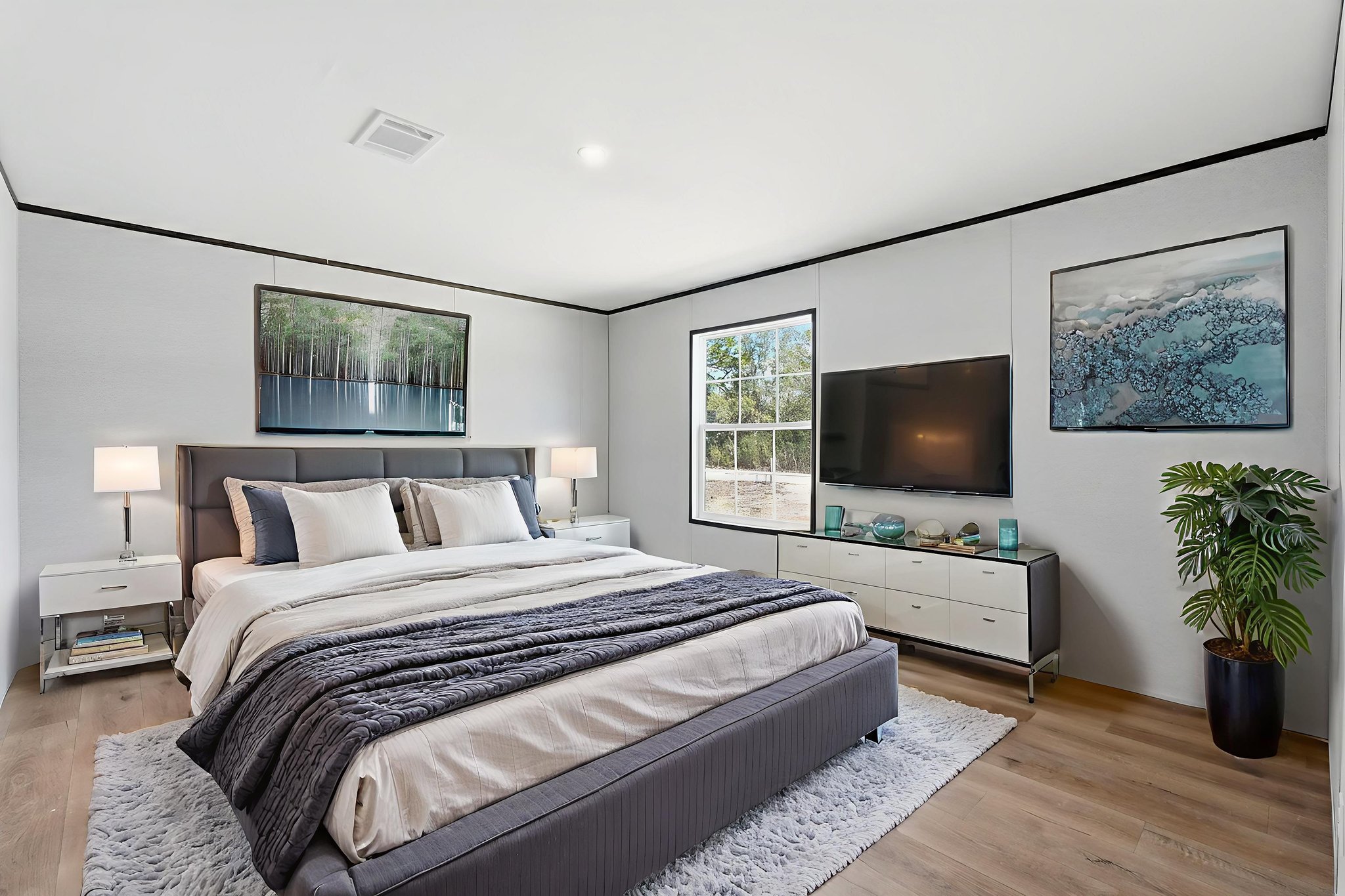 SNY08257 virtually staged.jpeg