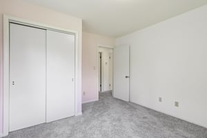 S Mayfield Rd-S2810-048.jpg