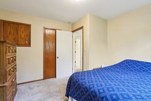 S Mayfield Rd-S2810-050.jpg