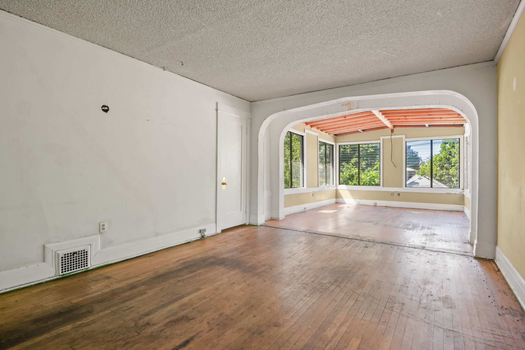 Bedroom 5 with Sunroom