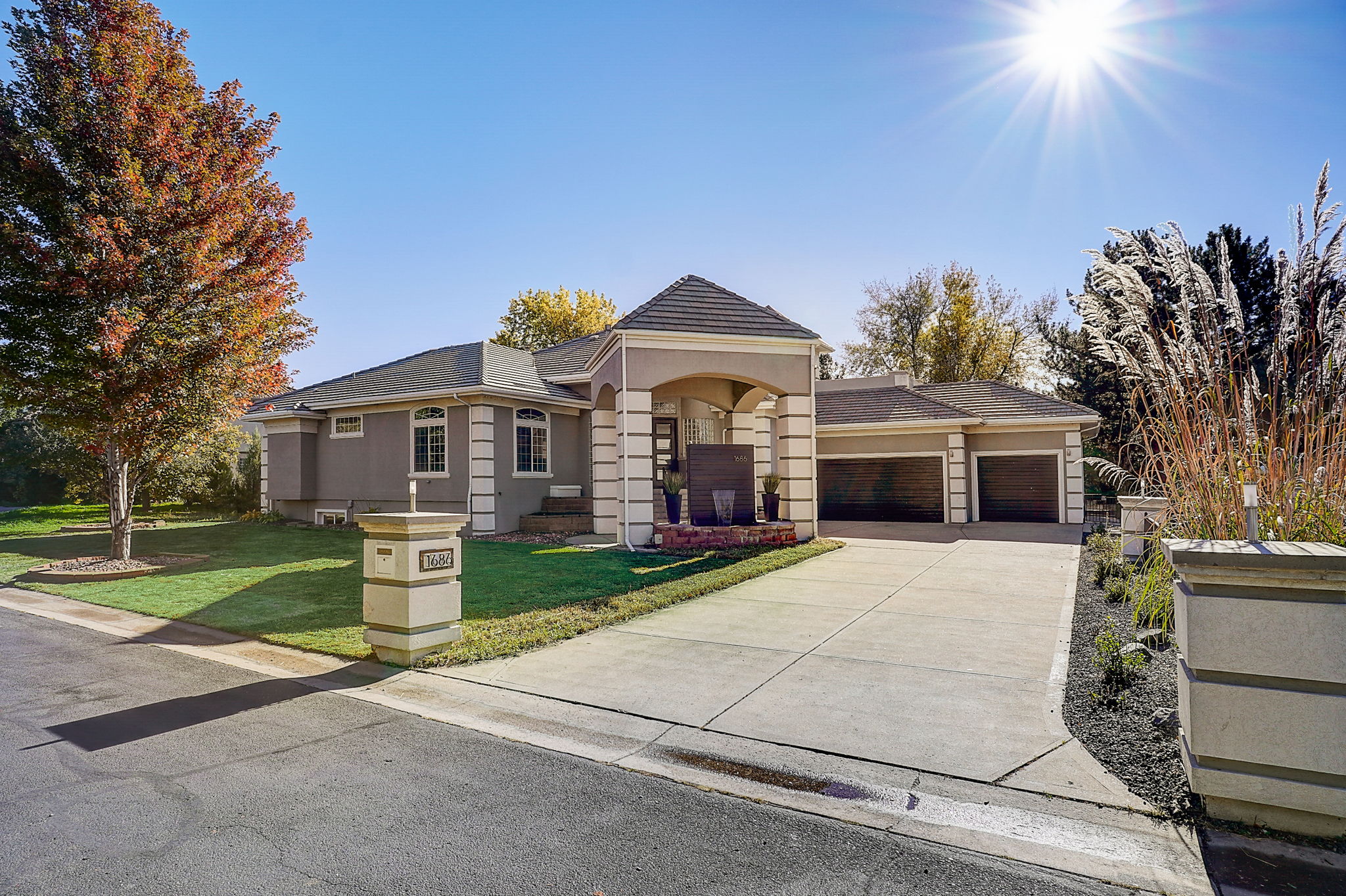 S Willow Ct-004