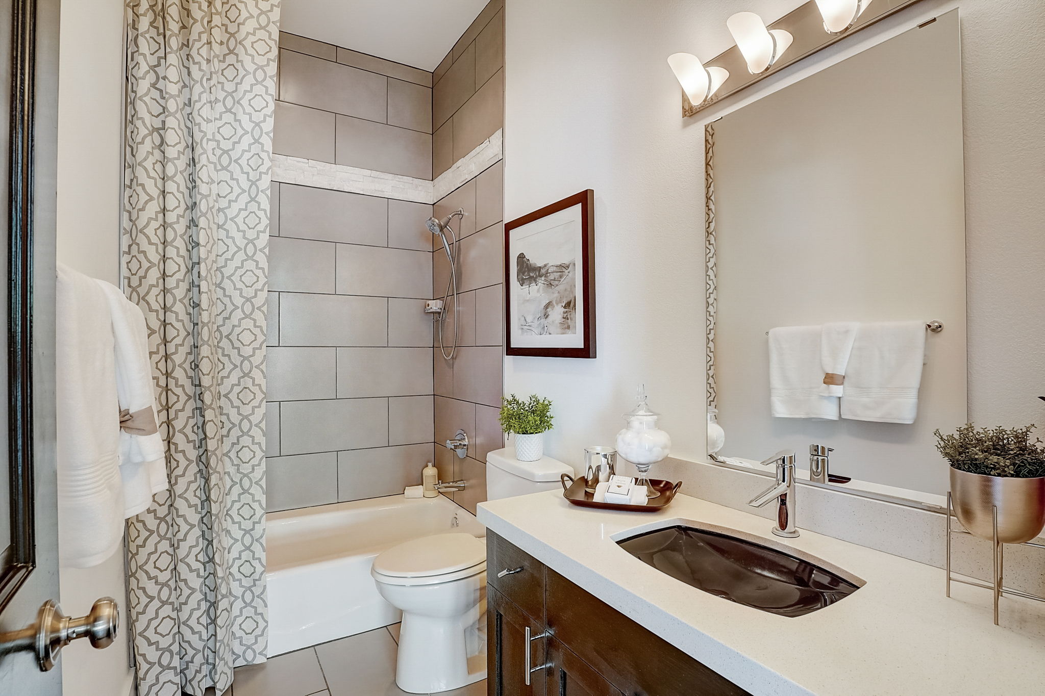 S Willow Ct-047