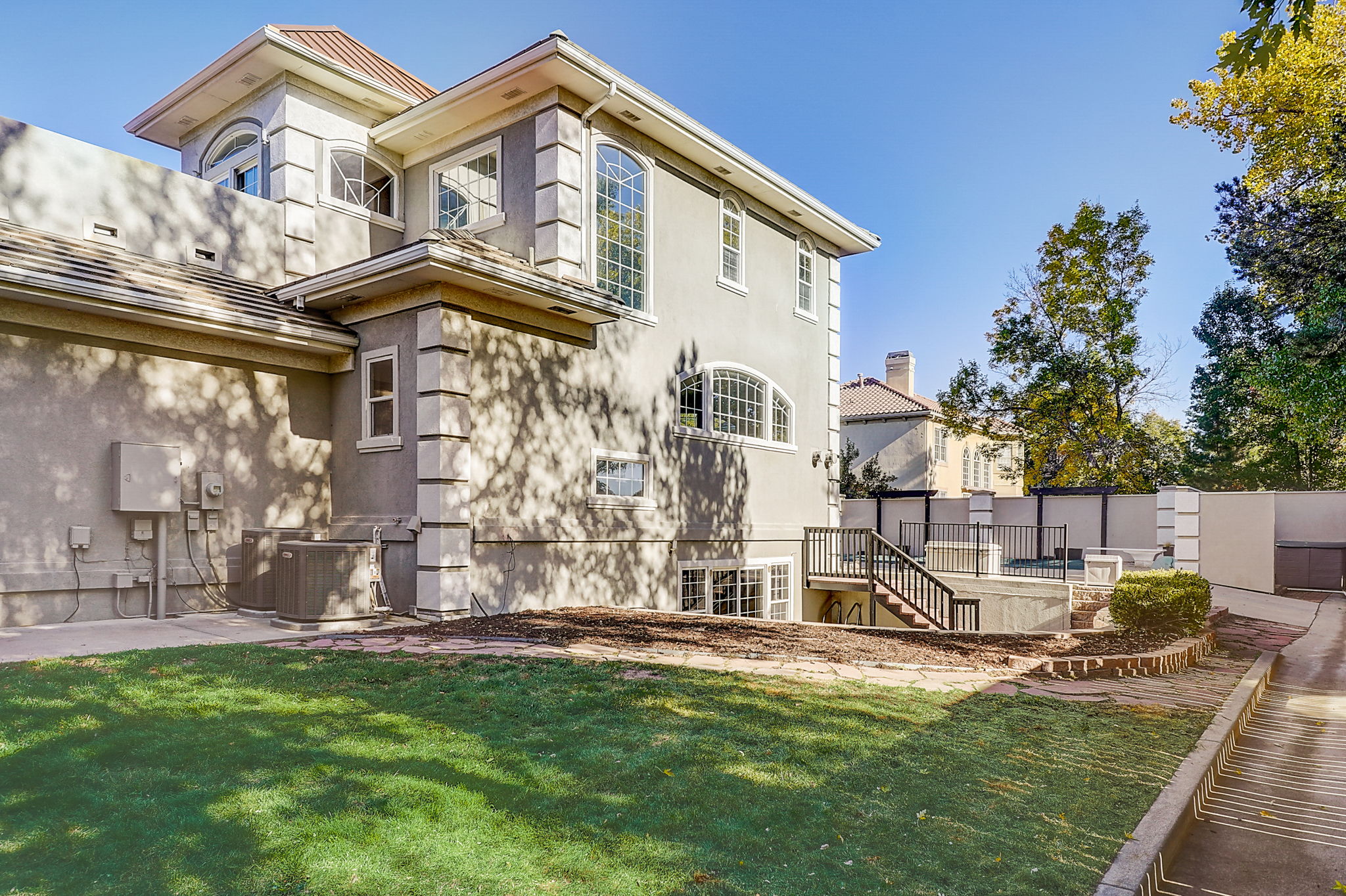 S Willow Ct-072