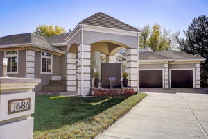S Willow Ct-005