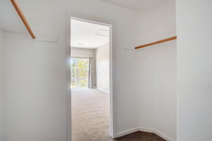 S Willow Ct-050