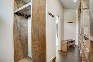 S Willow Ct-043