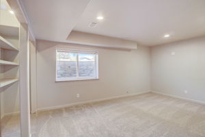 S Willow Ct-063