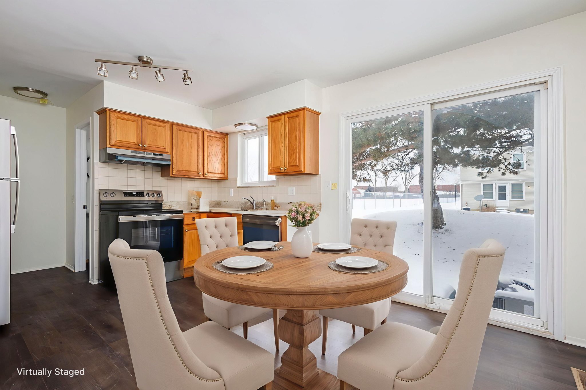 16861 12 Mile (5 of 21) virtually staged.jpeg