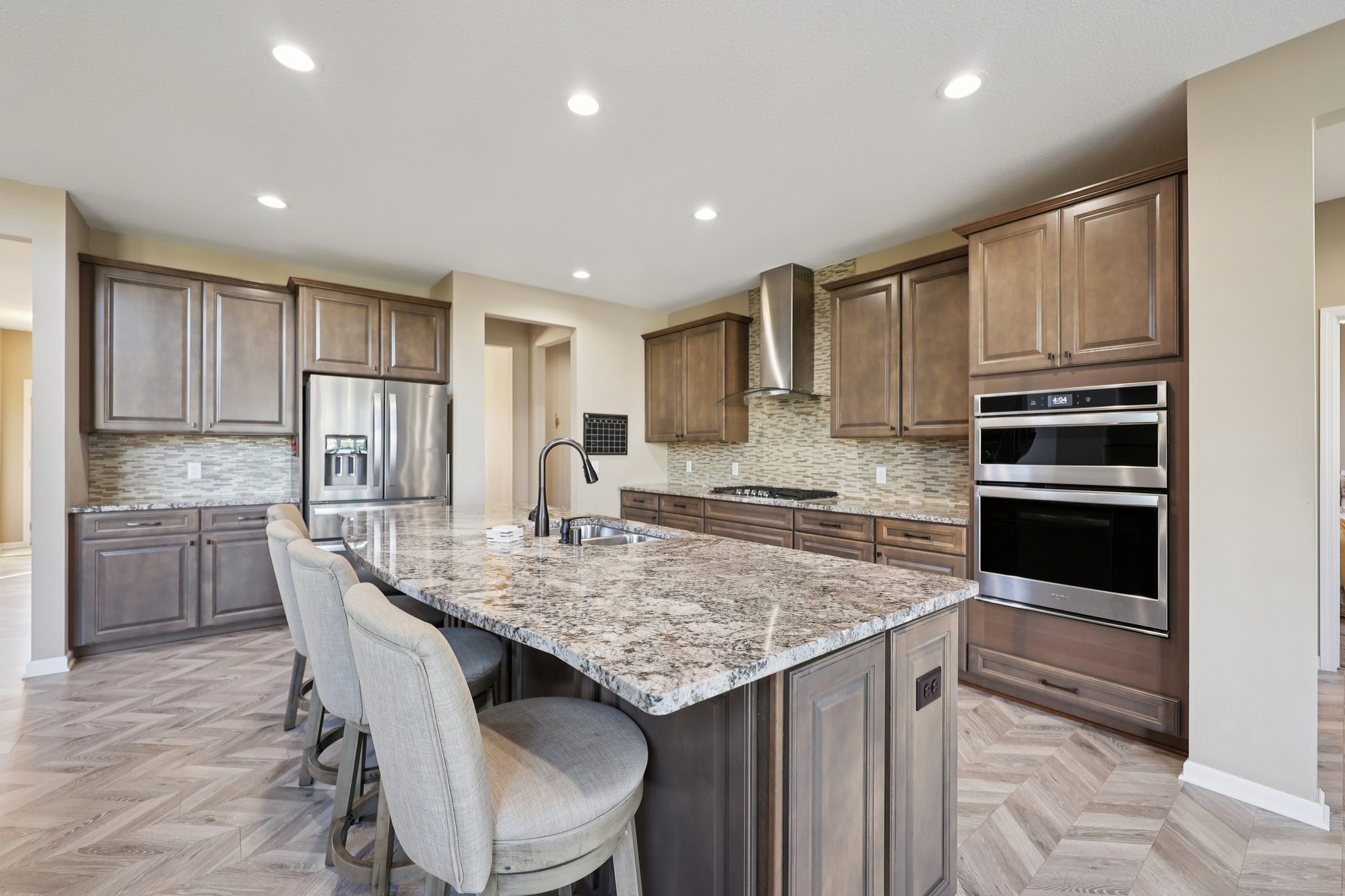 Reeder Rdg-L2310-013.jpg