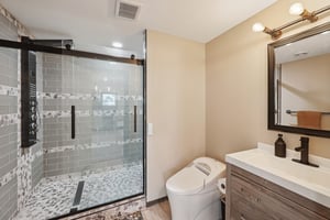 Reeder Rdg-L2310-024.jpg