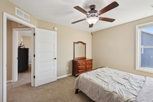 Reeder Rdg-L2310-031.jpg