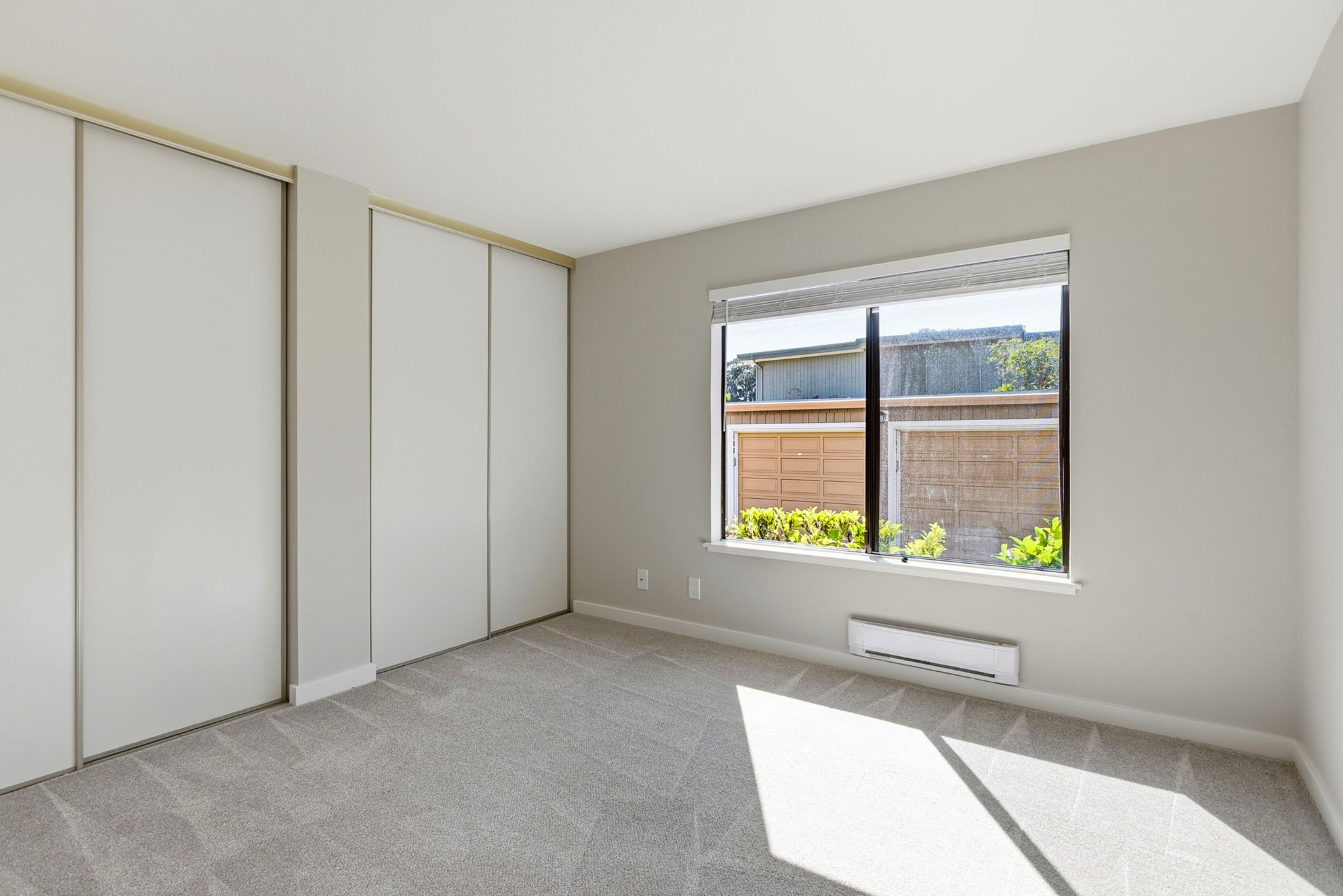 016_F8_1687 Bayridge Way 105
