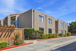 001_F8_1687 Bayridge Way 105
