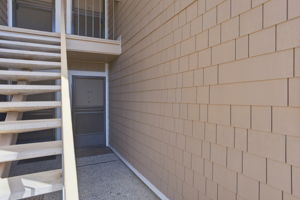 003_F8_1687 Bayridge Way 105
