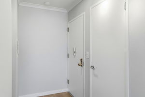 005_F8_1687 Bayridge Way 105