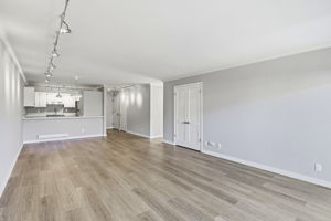 008_F8_1687 Bayridge Way 105