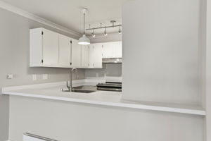 013_F8_1687 Bayridge Way 105