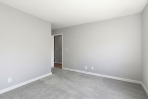 022_F8_1687 Bayridge Way 105