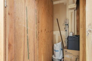 028_F8_1687 Bayridge Way 105